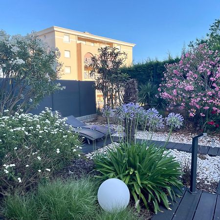 Apartament Les Enganes Fréjus Zewnętrze zdjęcie